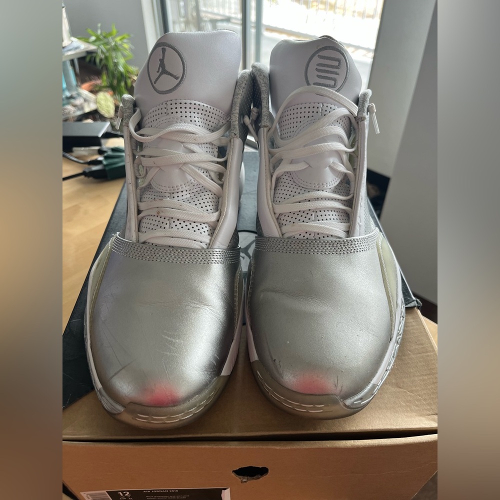 Air Jordan 2010
Silver Anniversary sz 12